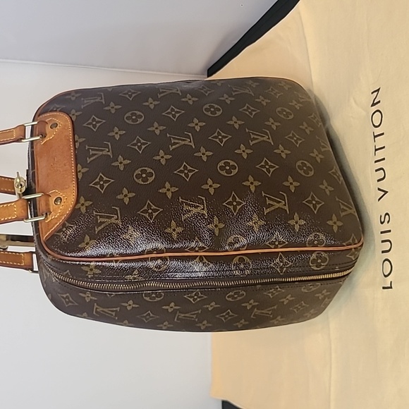 Louis Vuitton Handbags - LOUIS VUITTON VINTAGE 1997 TRAVEL LINE MONOGRAM EXCURSION BAG W LOCK/KEY #307